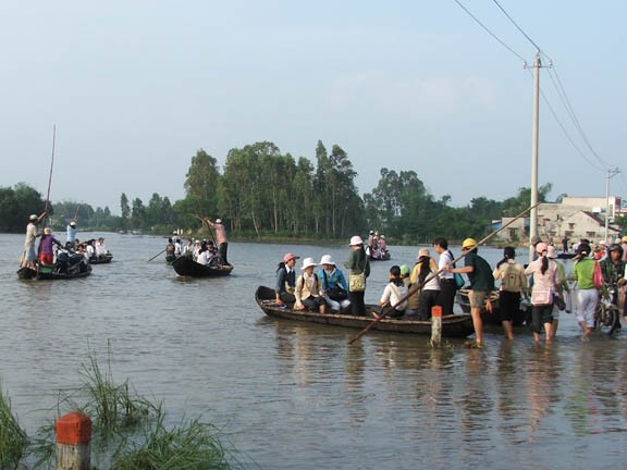 Bình Định: Nhiều vùng bị cô lập