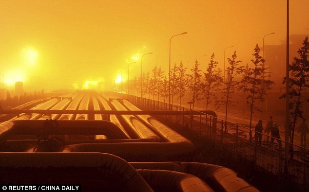 Chùm ảnh đám cháy ngút trời tại Trung Quốc