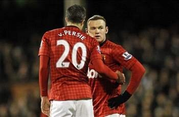 Van Persie: Chúng tôi muốn Rooney ở lại