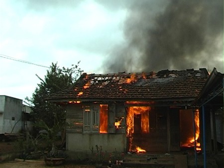 Bình Định: Ngôi nhà hai lần cháy bí ẩn