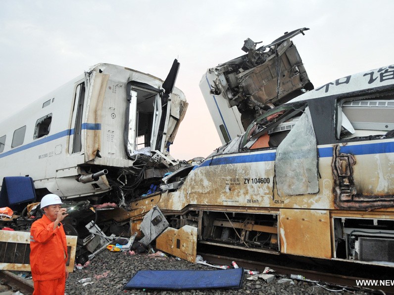 Tai nạn tàu cao tốc thảm khốc ở Trung Quốc