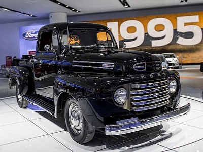 Ford trưng bày xe bán tải F-Series đời 1948