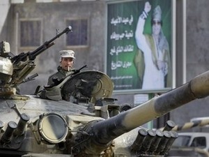 Libya phá vỡ tuyến phòng thủ của quân nổi dậy