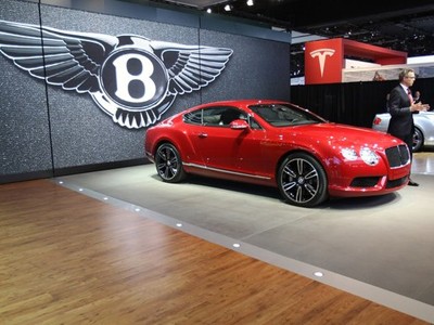 Bentley khởi đầu năm 2012 đầy thuận lợi