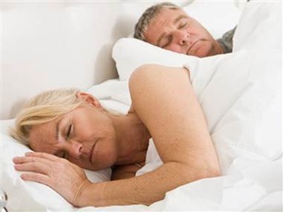 Rối loạn giấc ngủ có thể cảnh báo bệnh Alzheimer