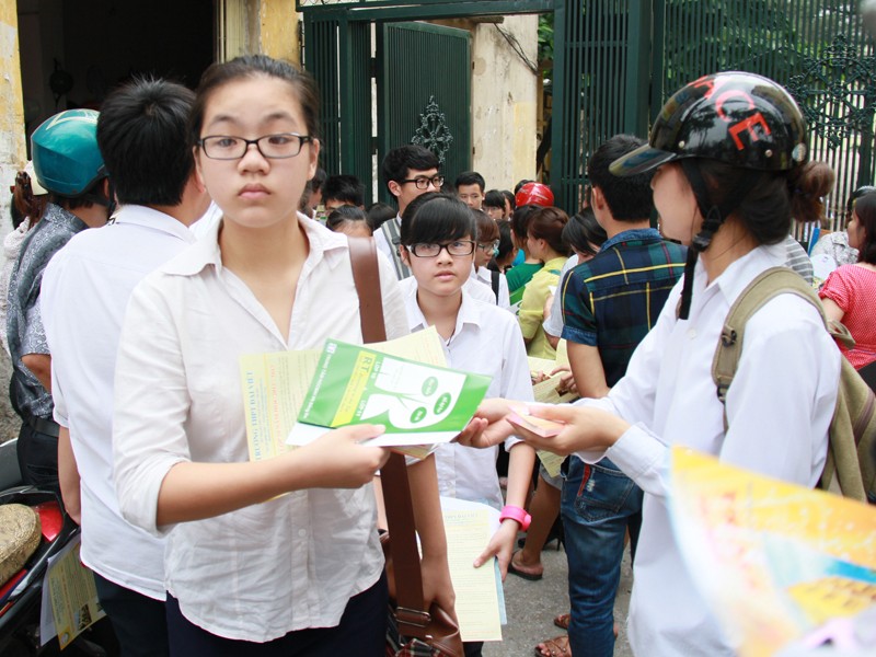 Hôm nay 80.000 học sinh Hà Nội thi vào lớp 10 THPT công lập