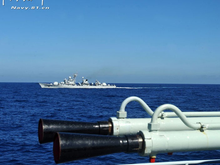 Ba tàu chiến Trung Quốc làm gì trên Biển Đông?