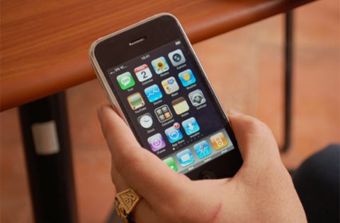 Lừa đảo bằng SMS trên iPhone