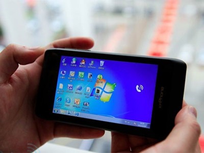 'Của lạ' Smartphone Trung Quốc chạy Windows 7