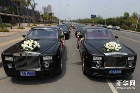Đám cưới toàn siêu xe tại Trung Quốc