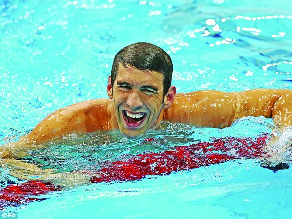 Michael Phelps vĩ đại & mặt trái tấm huy chương