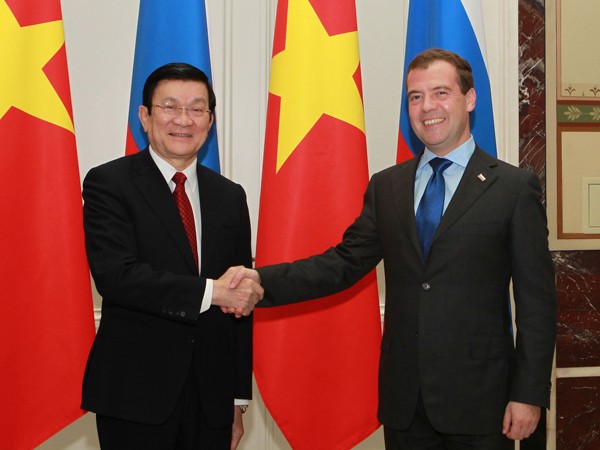 Chủ tịch nước Trương Tấn Sang hội kiến với Thủ tướng Nga Dmitry Medvedev Ảnh: TTXVN
