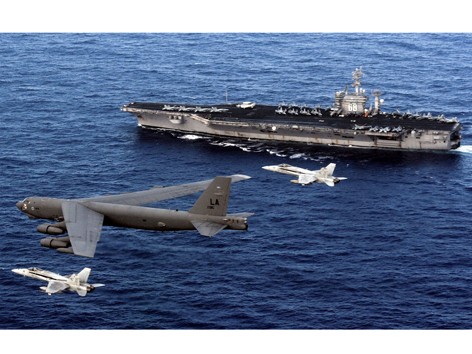 Tàu sân bay Mỹ 'dằn mặt' 3 hạm đội TQ trên Biển Đông