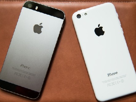 Apple vẫn 'loay hoay' với iPhone 5s, 5c