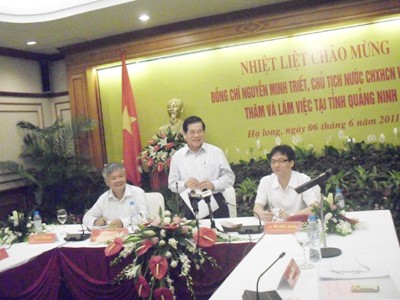 Chủ tịch nước Nguyễn Minh Triết làm việc với lãnh đạo tỉnh Quảng Ninh và ngành Than Ảnh: Thành Duy