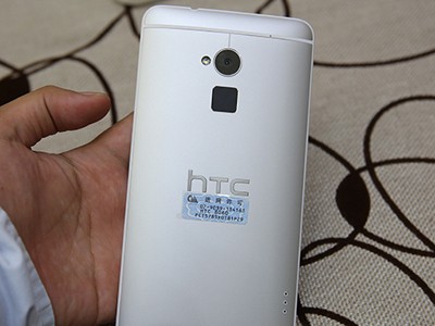 HTC One Max xách tay giá 18 triệu đồng