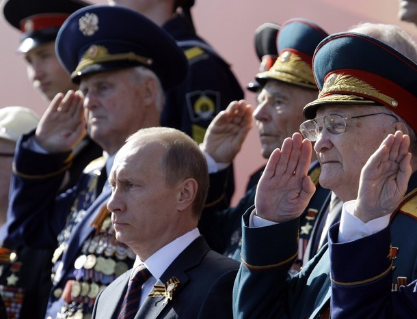 TT Nga: ‘Tăng cường hợp tác quân sự với BRICS và Việt Nam’