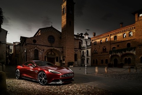 Những hình ảnh tuyệt đẹp của Aston Martin Vanquish
