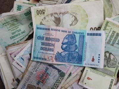 Săn lùng tiền 100 ngàn tỷ của Zimbabwe