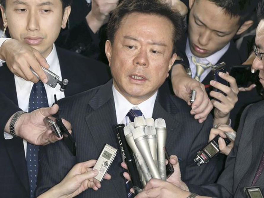 Thị trưởng Tokyo thừa nhận lấy tiền ‘công’