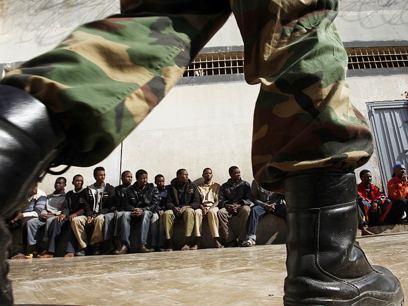 Quân nổi dậy thả hơn 10.000 tù nhân Libya