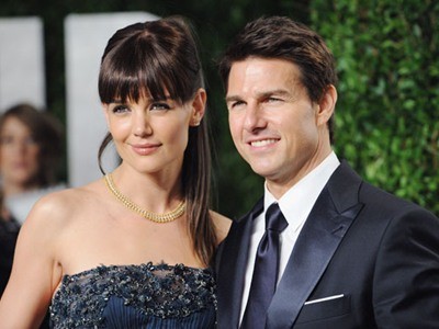 Katie Holmes đệ đơn ly hôn Tom Cruise