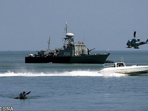 Tàu chiến Iran vượt kênh Suez vào Địa Trung Hải