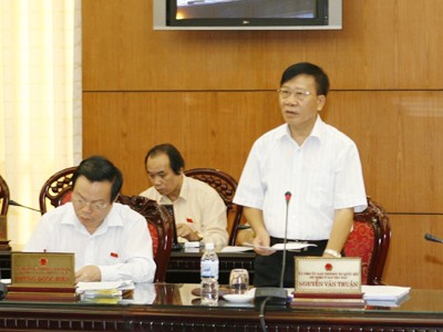 Chủ nhiệm Ủy ban Pháp luật Nguyễn Văn Thuật: "Hội đồng nhân dân là thiết chế dân chủ không thể thiếu". Ảnh: N.T