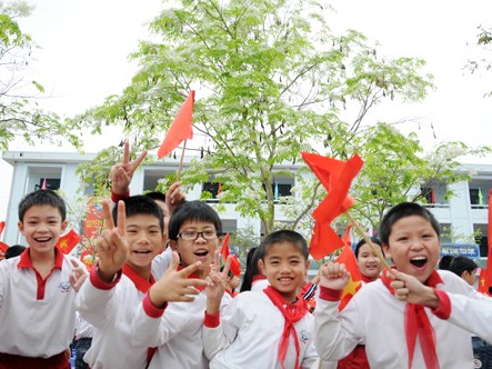 Hà Nội: Trường tiểu học Hạ Đình nhận bằng đạt chuẩn Quốc gia
