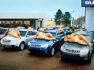 Võ sỹ sumo quảng cáo xe hơi