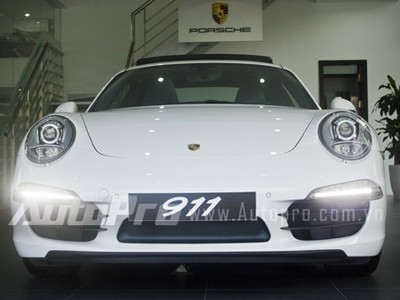 Porsche Carrera 911 chính hãng về Hà Nội, giá từ 5,1 tỉ đồng