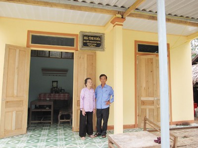 Bà Nguyễn Thị Minh nhân vật trong bài: “Mẹ liệt sĩ độc thân cần nhà” tại ngôi nhà mới