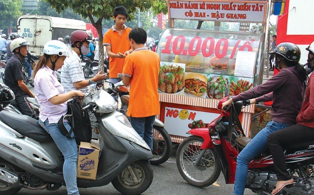 Bánh mì Sài Gòn 10.000 đồng đi tìm nét lạ