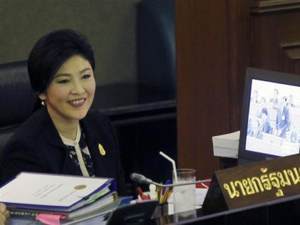 Thủ tướng Thái Lan Yingluck Shinawatra vừa vượt qua cuộc bỏ phiếu bất tín nhiệm