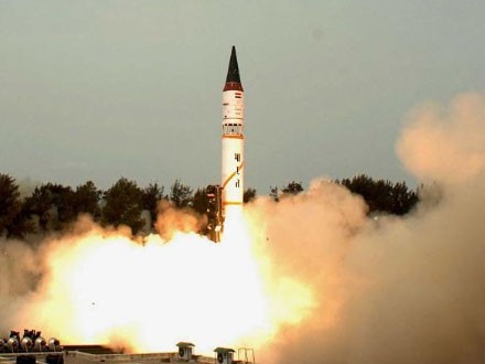 Ấn Độ thử thành công tên lửa đạn đạo Agni III