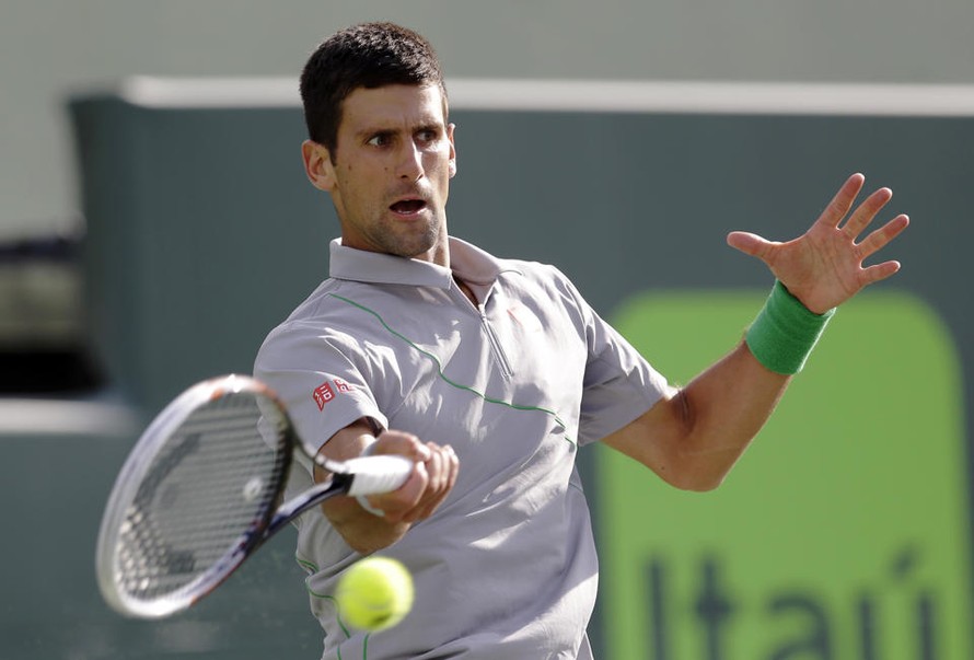 Djokovic hạ Murray để vào bán kết Sony Open