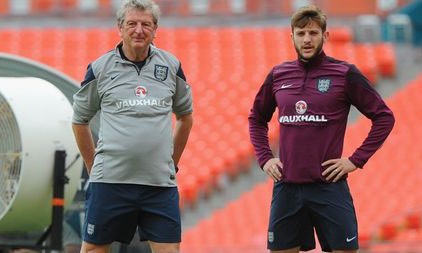 Hodgson yêu cầu học trò tập luyện trong điều kiện khắc nghiệt