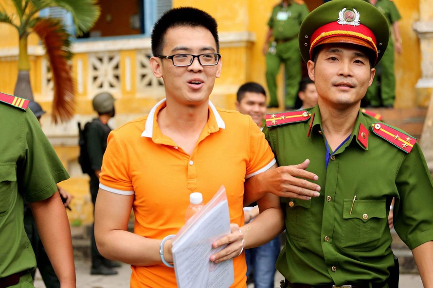 Bị cáo Đặng Hoàng Thiên vừa bị tuyên 1 án 16 năm tù.