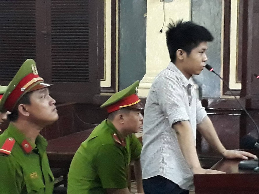 Công tố vừa đề nghị tử hình bị cáo Nguyễn Hữu Tình. Ảnh: Tân Châu