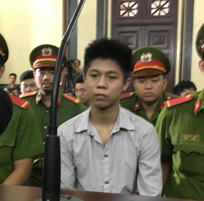 Nguyễn Hữu Tình - kẻ gây ra vụ thảm án rúng động cận tết vừa qua, nay bị tuyên án tử hình. Ảnh: Tân Châu