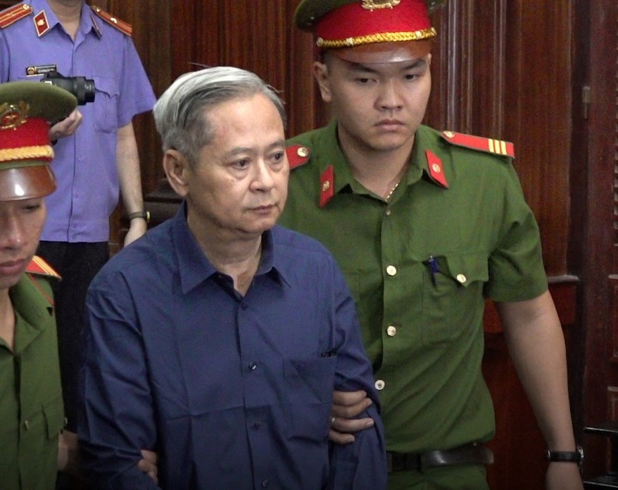 Cựu Phó Chủ tịch UBND TPHCM Nguyễn Hữu Tín nay chấp nhận án tù mà tòa án đã tuyên. Ảnh: Tân Châu