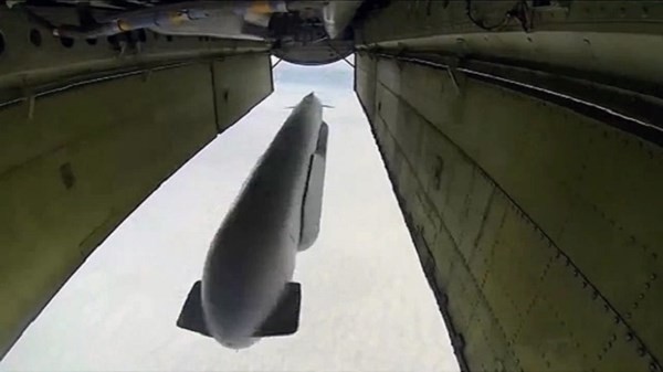 Sức mạnh siêu tên lửa hành trình KH-555 nguy hiểm bậc nhất của Nga