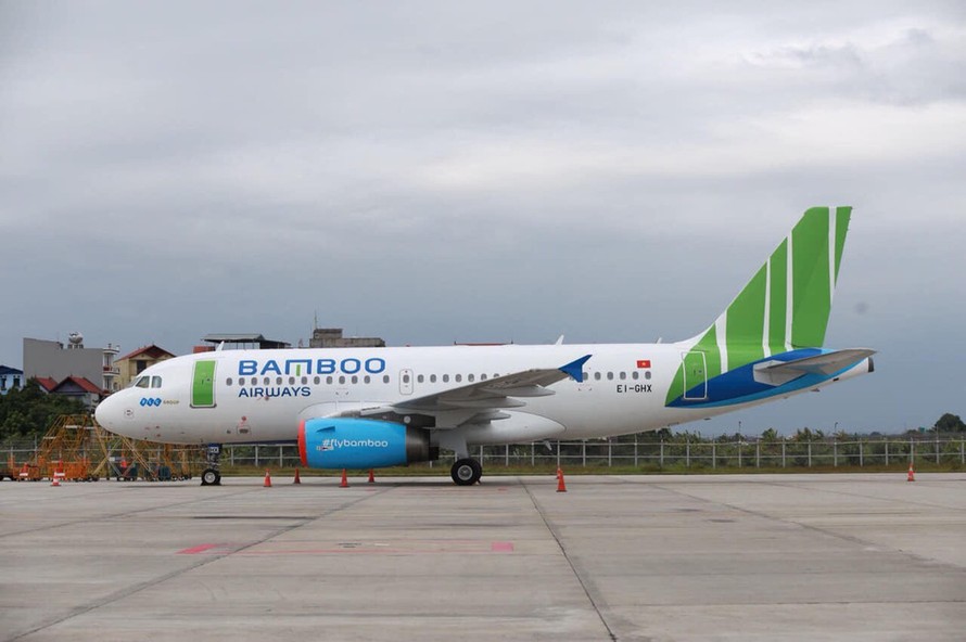 VIDEO: Bamboo Airways cất cánh chuyến bay thương mại đầu tiên