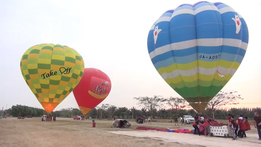 Lễ hội khinh khí cầu Quốc tế ở Mộc Châu