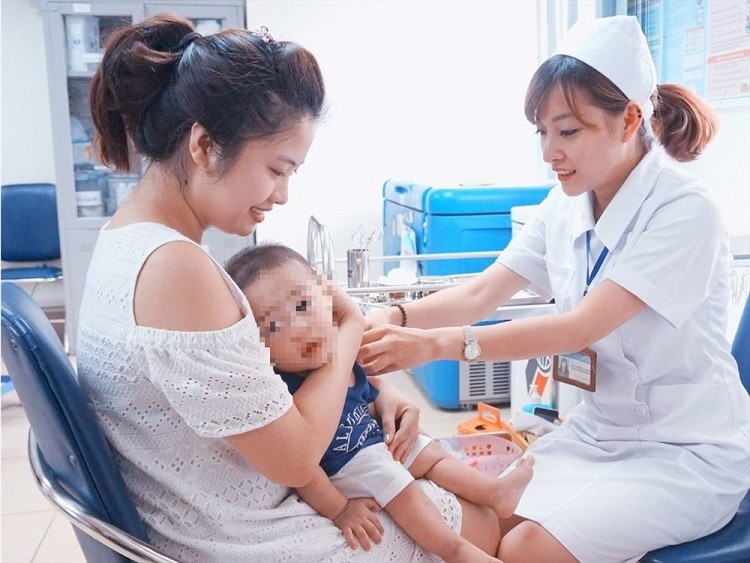 Thiết bị trị giá 600.000 USD giúp bảo quản vắcxin ở Việt Nam