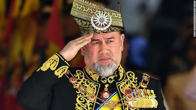Quốc vương Malaysia Muhammad V thoái vị hôm 5/1. (Ảnh: CNN)