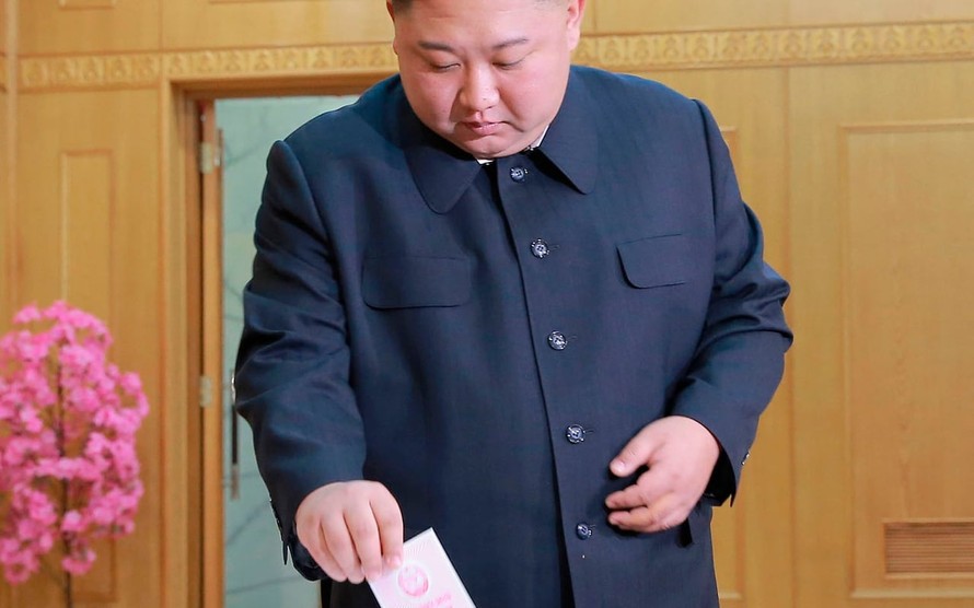 Ông Kim Jong Un đi bỏ phiếu. (Ảnh: KCNA)