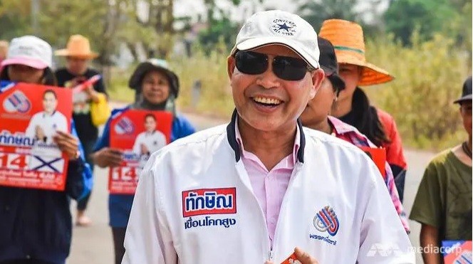 Ứng viên Sathitkhun đã đổi tên thành Thaksin. (Ảnh: CNA)