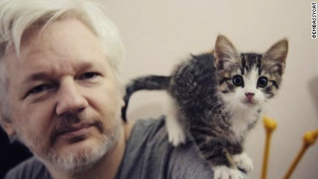 Ông chủ WikiLeaks Julian Assange. (Ảnh: CNN)