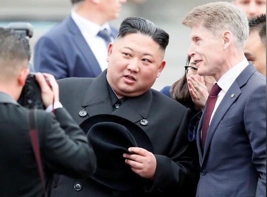 Hình ảnh ông Kim Jong Un được chào đón ở Vladivostok